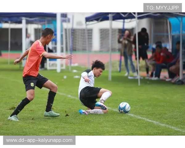 足球运动是否能够成为全民健身的重要一环，足球可以锻炼